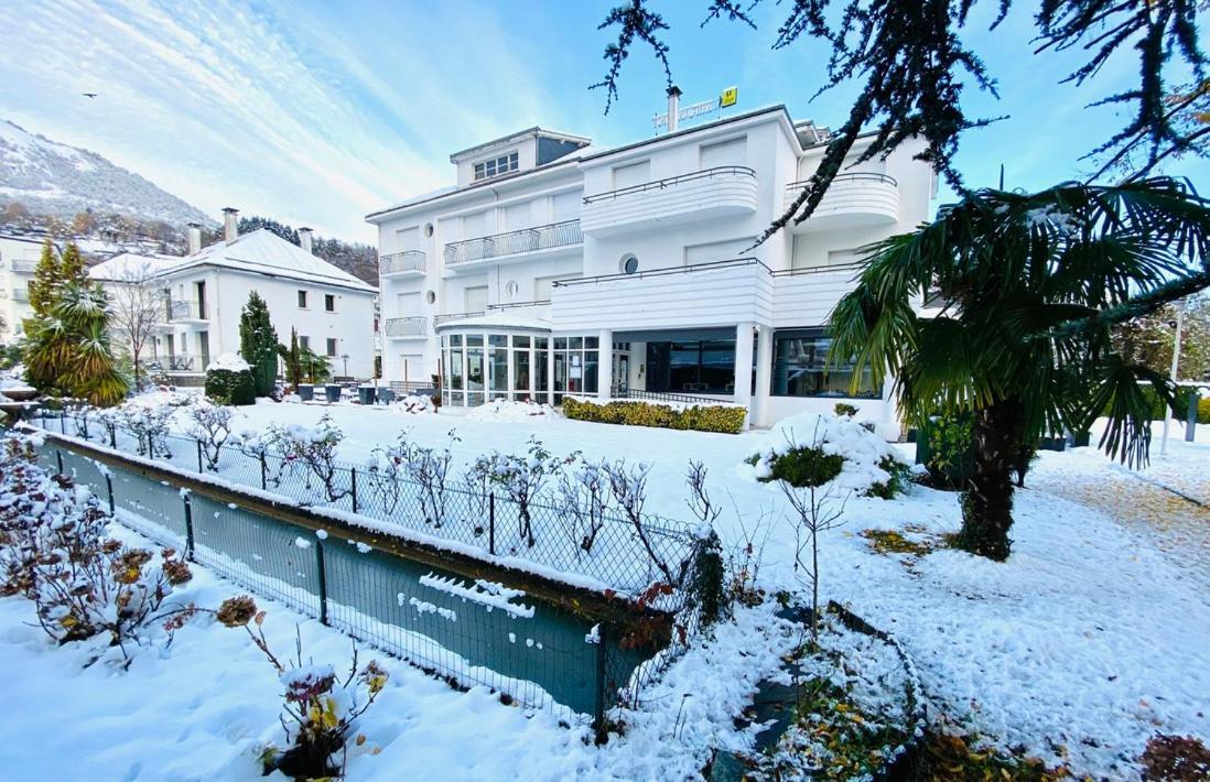 Logis Hotel Le Miramont 아르젤레가조스트 외부 사진