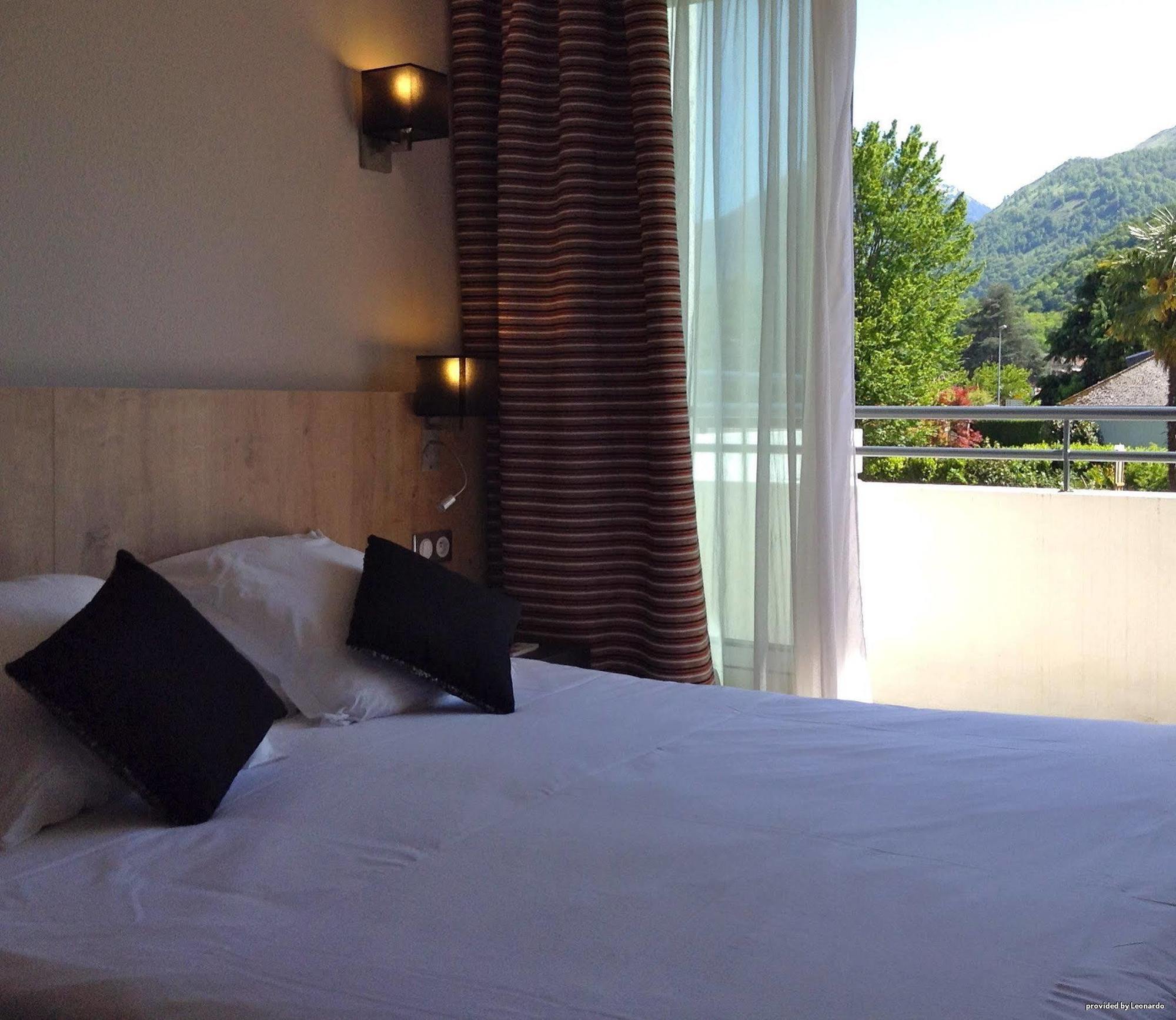 Logis Hotel Le Miramont 아르젤레가조스트 외부 사진