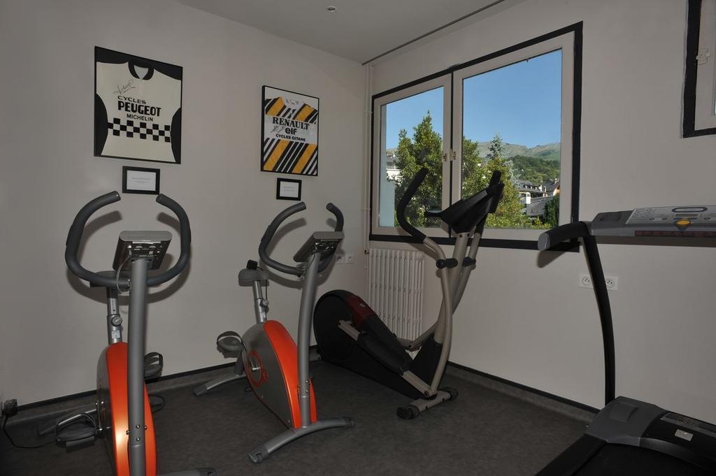 Logis Hotel Le Miramont 아르젤레가조스트 외부 사진