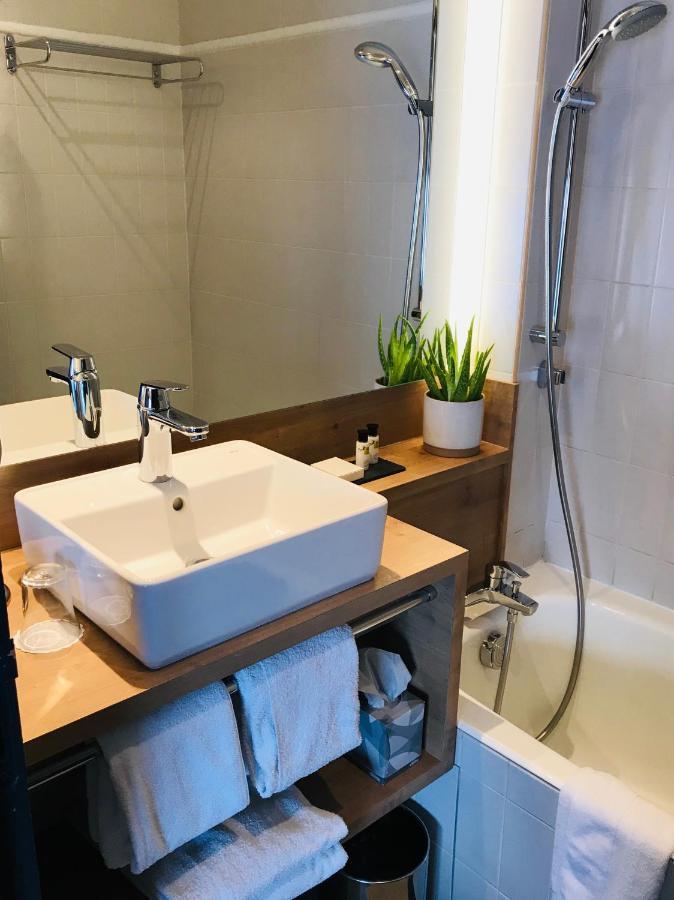 Logis Hotel Le Miramont 아르젤레가조스트 외부 사진